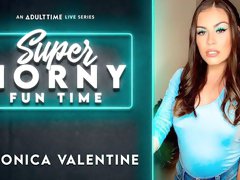 Gorgeous Latina Veronica Valentine wants to fuck a dildo