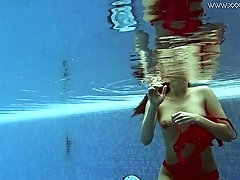 Lina Mercury hot underwater show