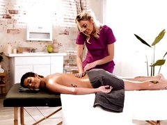 Massage fuck with Kenna James, Bella Rolland, Nicole Aria