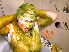 BBW covers herself in paint from head to toe sploshing